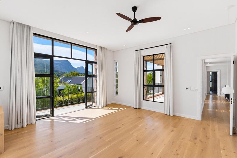 To Let 6 Bedroom Property for Rent in Constantia Western Cape